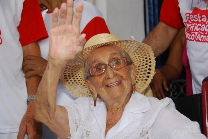 Exames apontam leve melhora de dona Canô