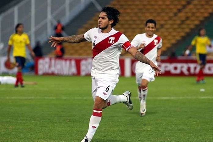 Peru surpreende, bate Colômbia na prorrogação e se garante na semi