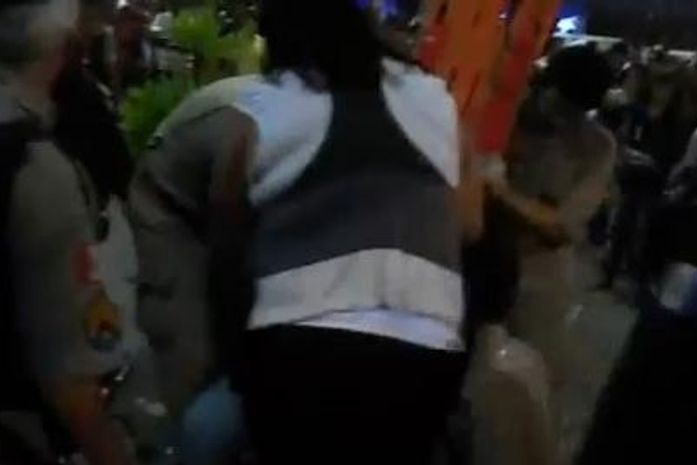 Vídeo mostra momento em que adolescente é baleada em show
