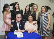Zeneto, esposa e filhas