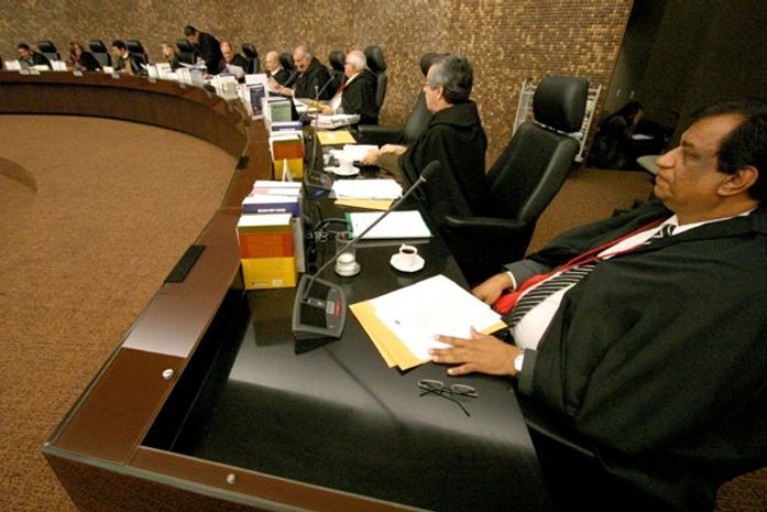 Pleno julga denúncia contra prefeito sobre venda ilegal de terreno