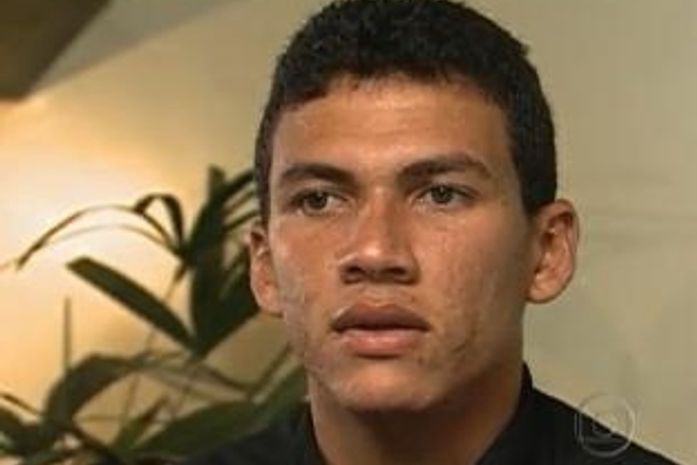 Goleiro Gustavo disse estar arrependido