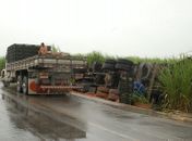 Acidente com caminhão deixa duas pessoas mortas em Junqueiro