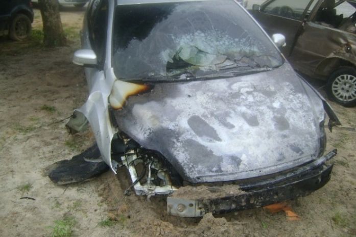 Imprudência: Veículo invade pista e colide no "Trevo da Toca do Índio"