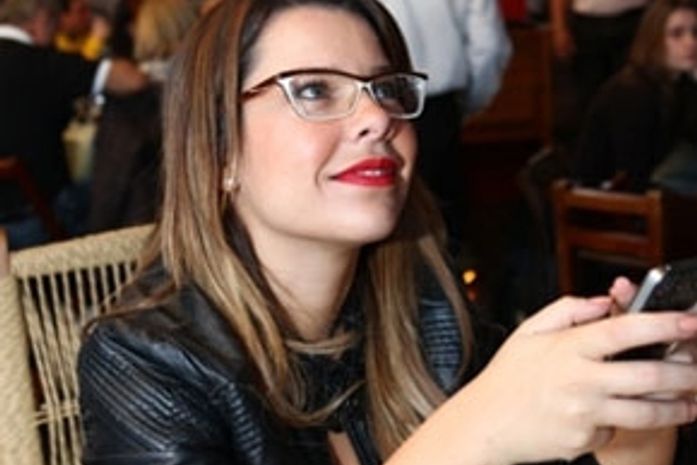 Após cirurgia no olho, Fernanda: 'Duro ficar 10 dias sem rímel'