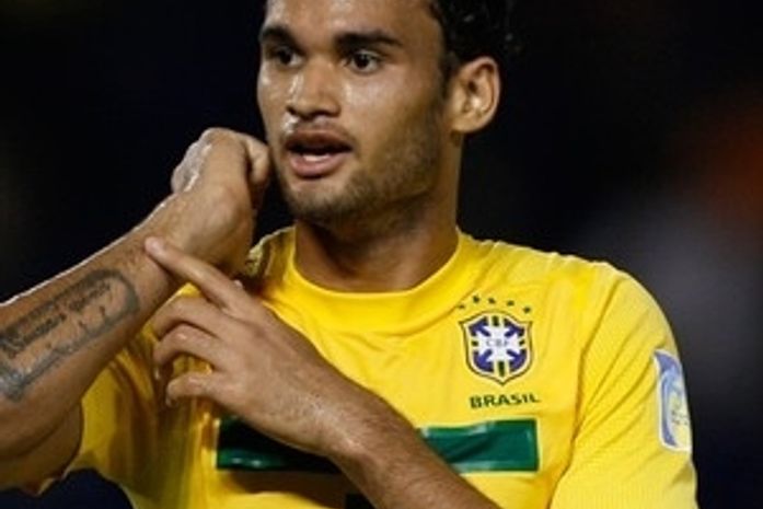 Willian Josaé marcou o último gol da vitória brasileira.