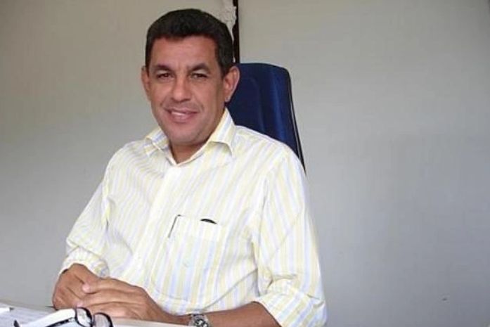 Ex-prefeito Neno da Laje