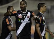 Dedé anula Neymar, Vasco bate o Santos e se aproxima dos líderes