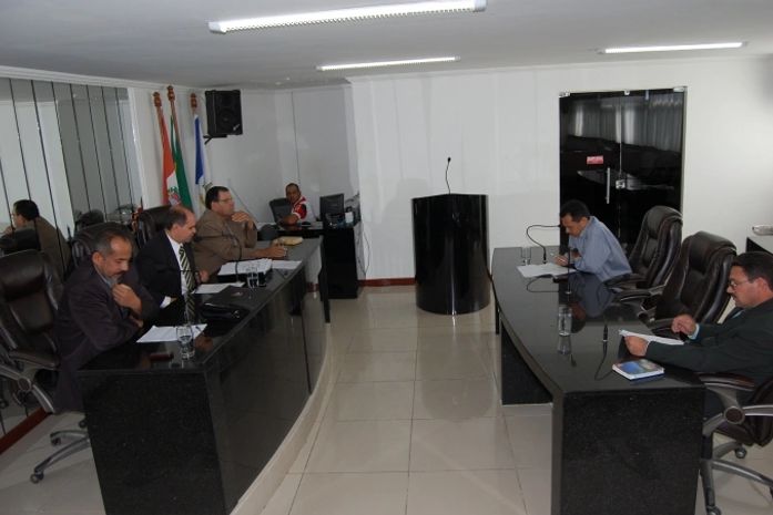 Vereadores delmirenses retomam trabalho na Casa Legislativa