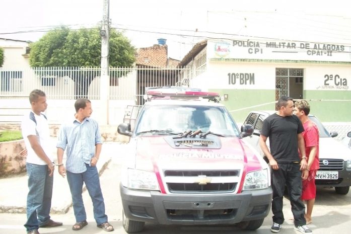Em Maribondo, PM prende homens fortemente armados em bar