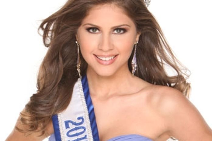 A alagoana Gabriele Marinho, 17 anos, vencedora do Miss
Teen World