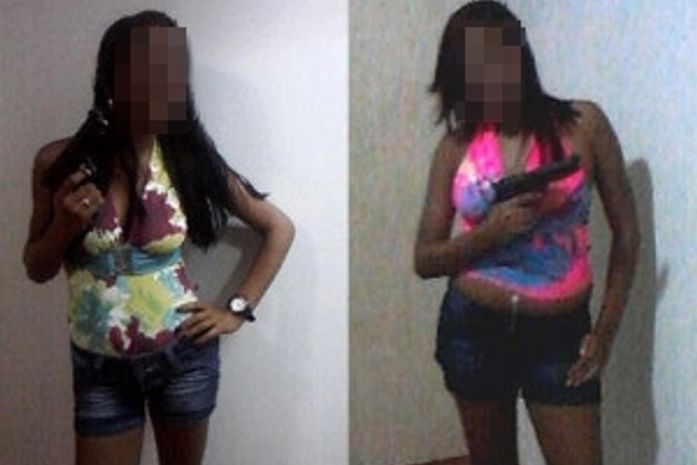 Duas mulheres de 21 anos aparecem segurando
armas em fotos de celular de amiga morta em
quartel da FAB neste domingo (7). Imagem foi
alterada pelo G1 para preservar a identidade
delas