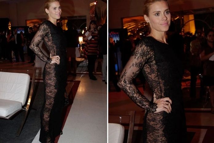 Carol Dieckmann faz piada sobre lingerie em vestido ousado:: 'Vocês escolhem'