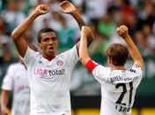 Luiz Gustavo marca na vitória do Bayern sobre o Wolfsburg.
