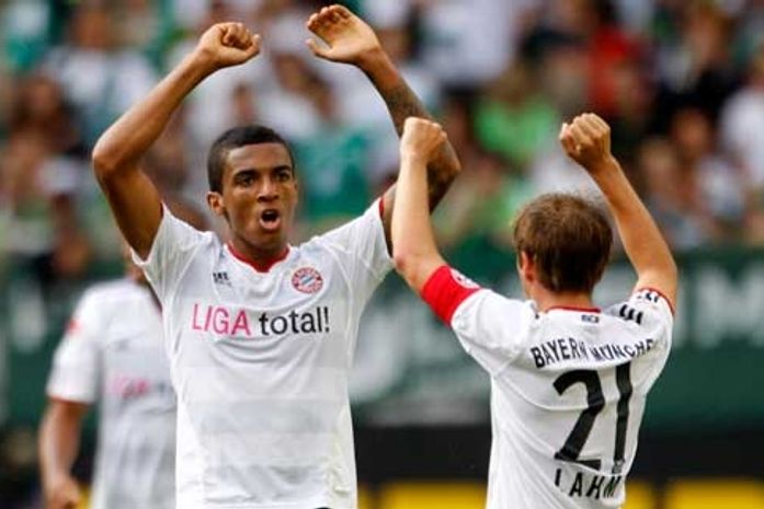 Luiz Gustavo marca na vitória do Bayern sobre o Wolfsburg.