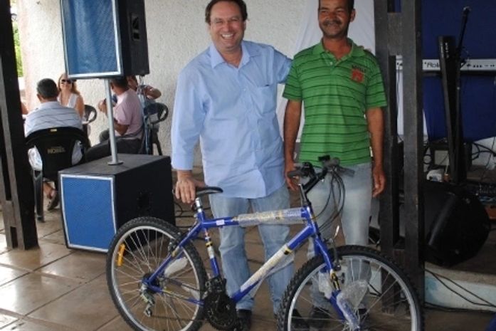 Servidores de Arapiraca são premiados no Dia dos Pais