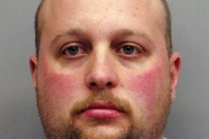 O americano Jeremiah Lee Wright, 30 anos, está sendo acusado de matar um menino de 7 anos, cuja cabeça foi encontrada em uma estrada próxima à sua casa no domingo. Jori Lirette era filho da namorada de Wright. O acusado está preso em Lafourche Parish, na