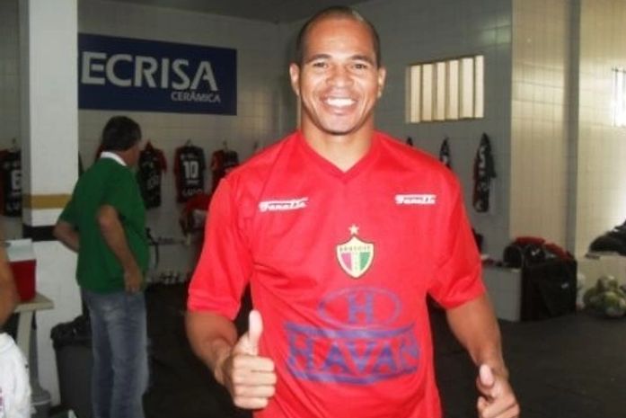Após susto, Aloísio Chulapa volta e será titular contra o Guarany de Sobral