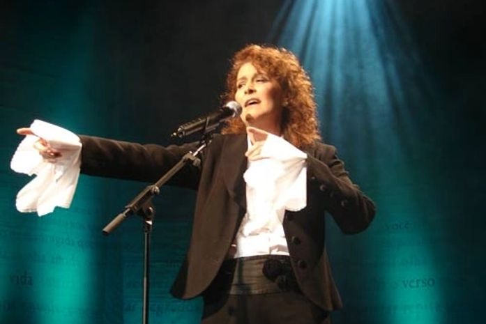 Cantora Joana é acusada na justiça por agressão à namorada, diz jornal