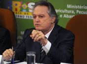 Ministro da agricultura pede demissão