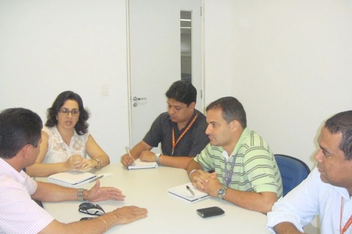 Prefeito de Maragogi se reúne com diretoria da OI