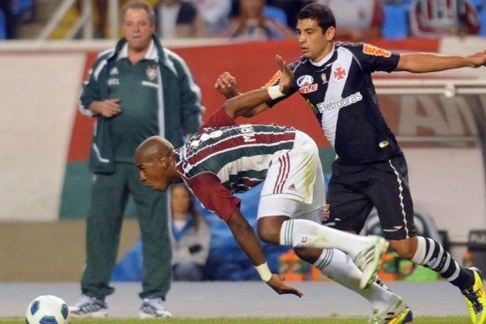 Vasco empata com Fluminense e perde a chance de ser vice-líder