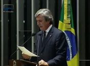 Ao defender sigilo, Collor diz que país precisa de salvaguardas
