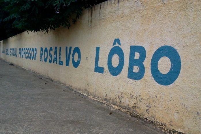 Escola Rosalvo Lôbo