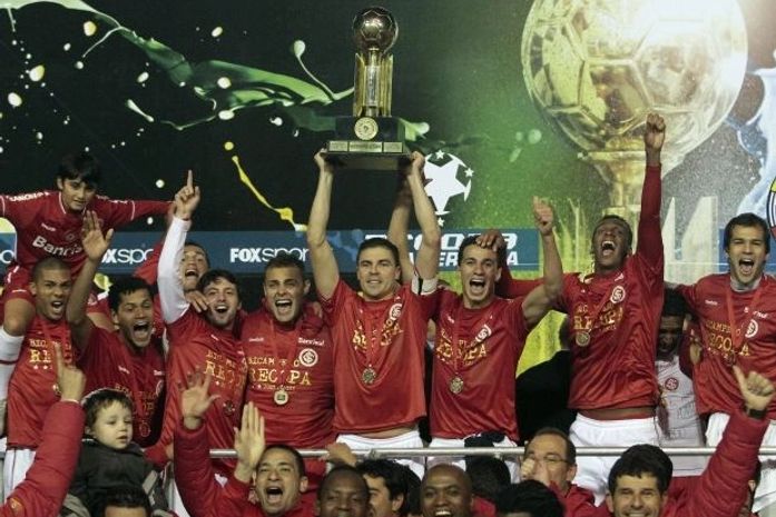 Inter venceu o Independiente por 3 a 1.