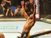 Anderson Silva manteve o cinturão do UFC.