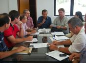 Prefeitos cobram do governo posição sobre casas e recursos