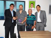 Ícaro Silva, secretário Dário Roberto, vice-prefeito Ademir Silva e Geison Costa, da Vivo