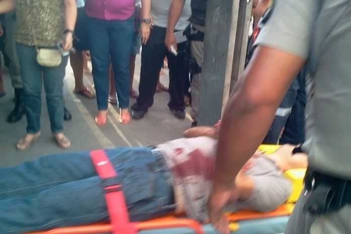 Vigilante atingido no colégio