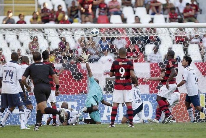 Bahia vence o Flamengo no Engenhão e mantem jejum de um mês do rubro negro