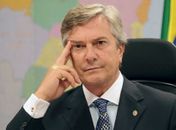 Senado rejeita proposta de Collor para sigilo eterno de documentos oficiais