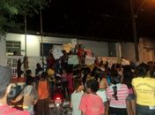 Alunos protestam contra falta de professores em escola estadual de Canapi