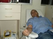 Josivaldo Ramos durante doação de sangue