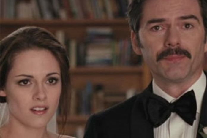 Trailer de 'Amanhecer' dá detalhes do casamento de Bella e Edward; assista