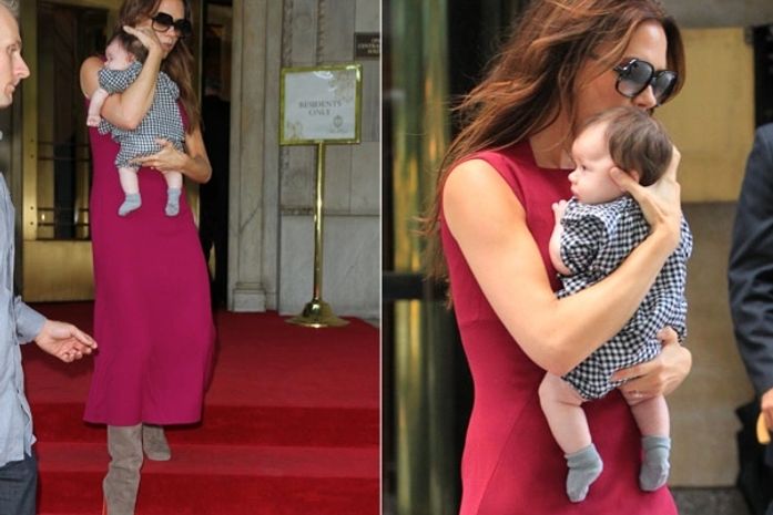 Filha de dois meses já ama fazer compras, diz Victoria Beckham