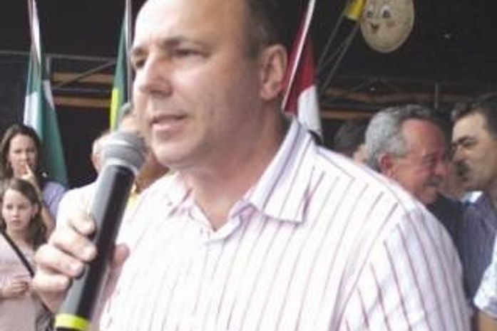 Em Olho d’Água das Flores eleição 2012 vive em clima de arrumação