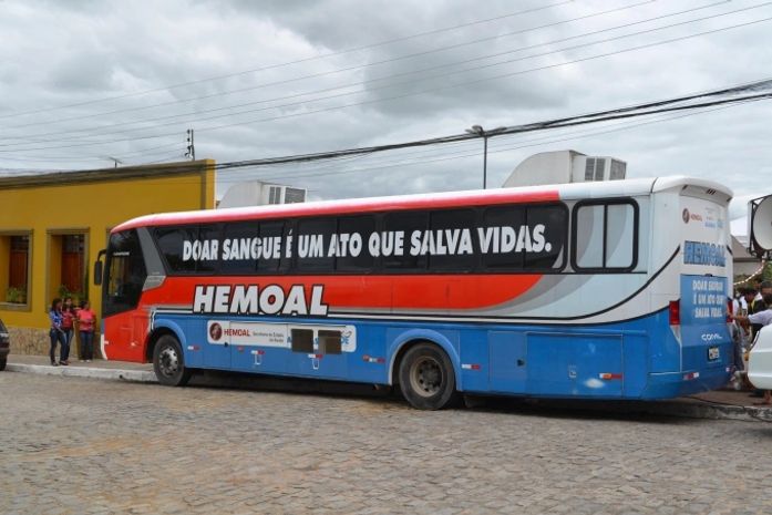 Limoeirenses participam de doação itinerante de sangue