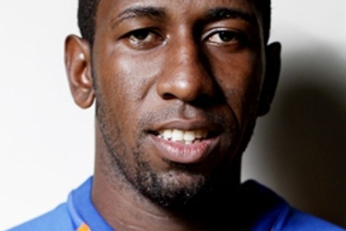 Depois de desistência de Tony, CRB confirma acerto com Thiago Silva