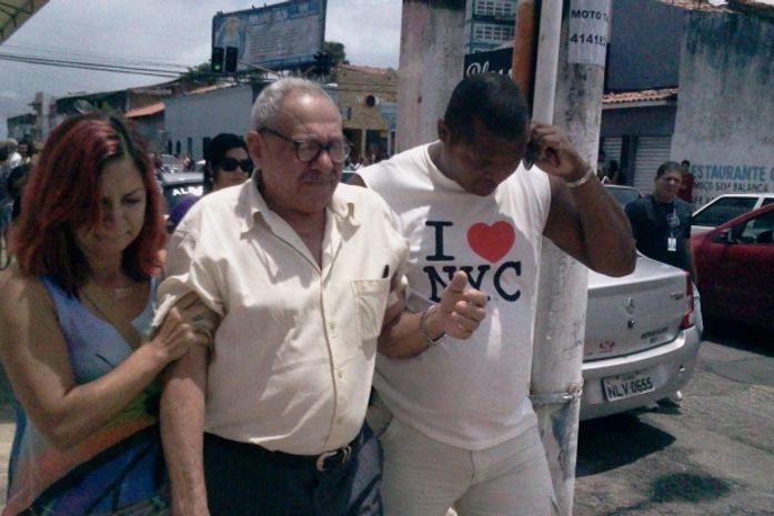 Dono da loja passa mal ao saber da morte do filho