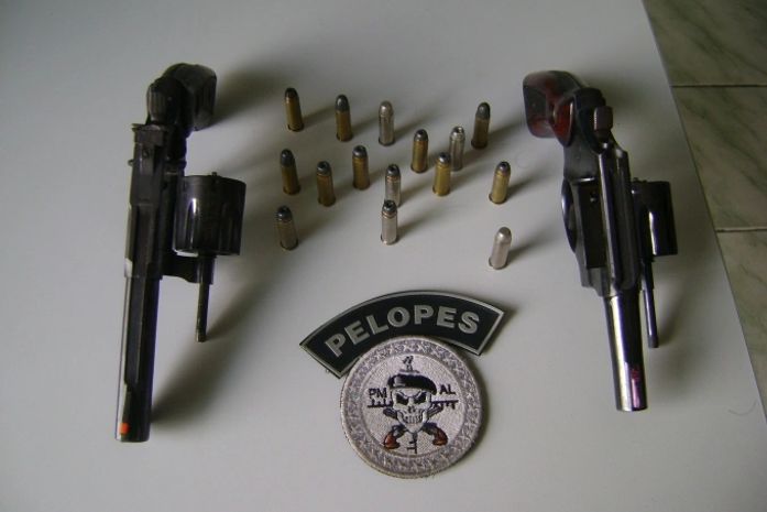 Revólveres apreendidos