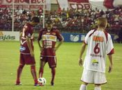 Jogo movimentado diante do Rio Branco.