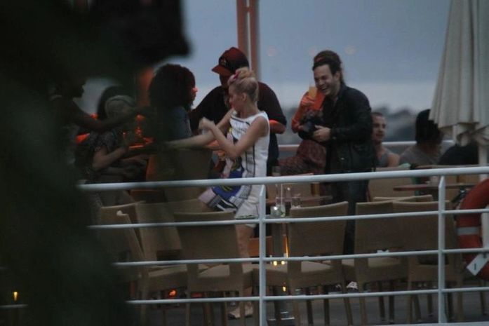 Katy e Rihanna badalam em barco de Eike Batista no Rio