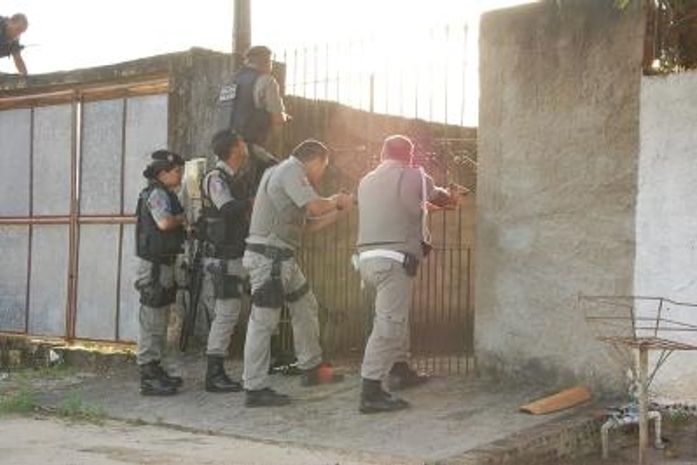 Operação prende quadrilha com suspeito de matar líder comunitário