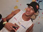 Pais de Neymar vão comemorar 20 anos de casados com festão