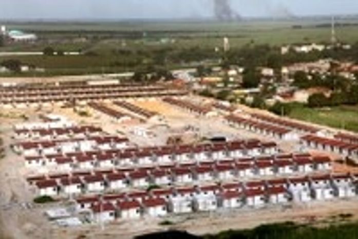 Quebrangulo, Rio Largo, Murici e União dos Palmares receberão casas em outubro