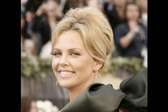 Na moda: corte desfiado é a base para penteados com volume